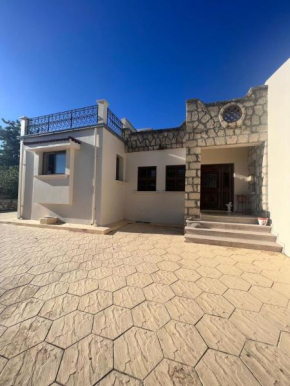 Large Bungalow Villa Mountain and Sea View Family Friendly